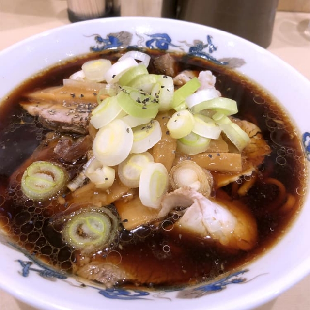 富山ブラックラーメン